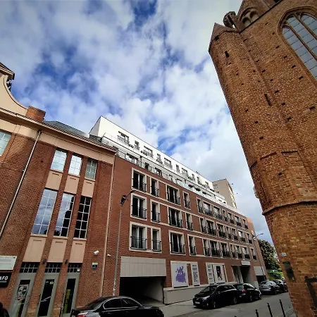 Munn 3 Apartment