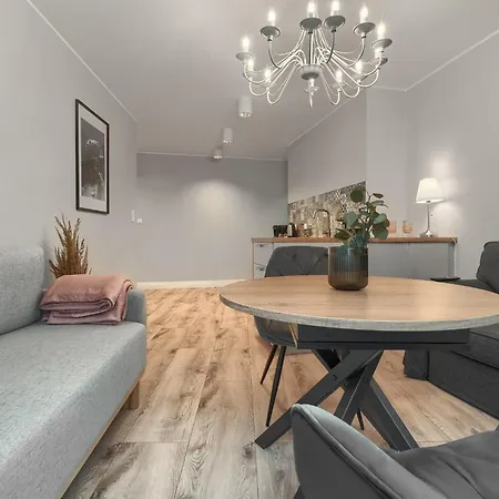 Munn 2 Apartment