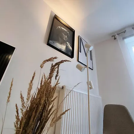 Munn 2 Apartment *